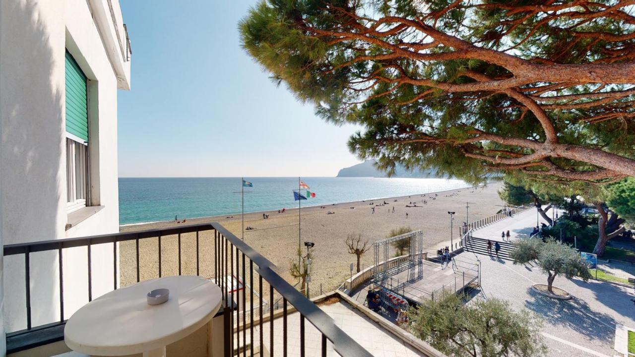 Hotel Ligure Spotorno Exterior foto