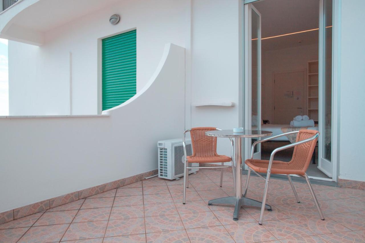 Hotel Ligure Spotorno Exterior foto