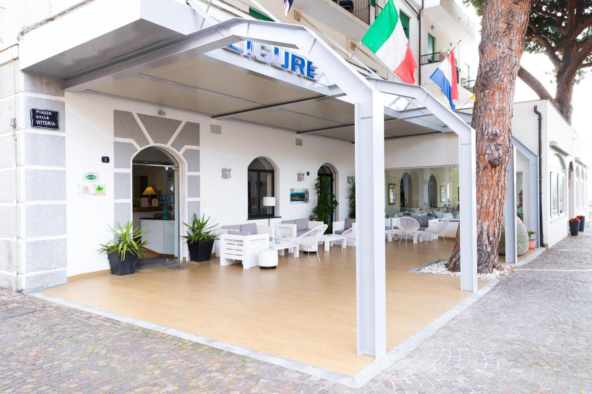 Hotel Ligure Spotorno Exterior foto
