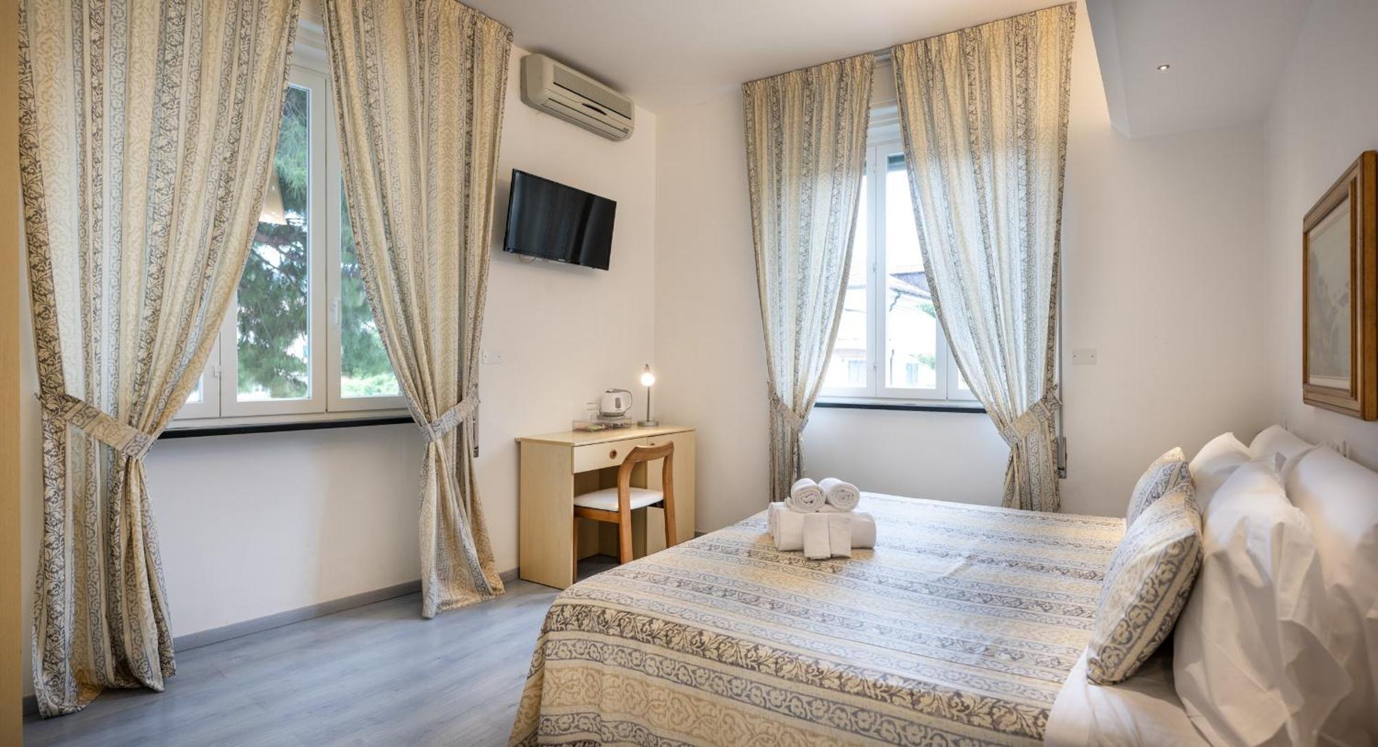 Hotel Ligure Spotorno Exterior foto